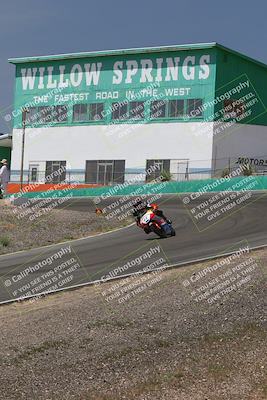 media/Apr-20-2025-AHRMA (Sun) [[393a79c373]]/Race/Group 4/Turn 4b/